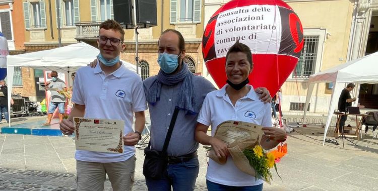 L'assessore Baroncini con Noah e Livia