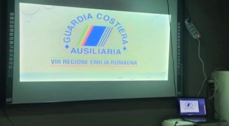 La GCA riceve due LIM dall'IC Ricci Muratori